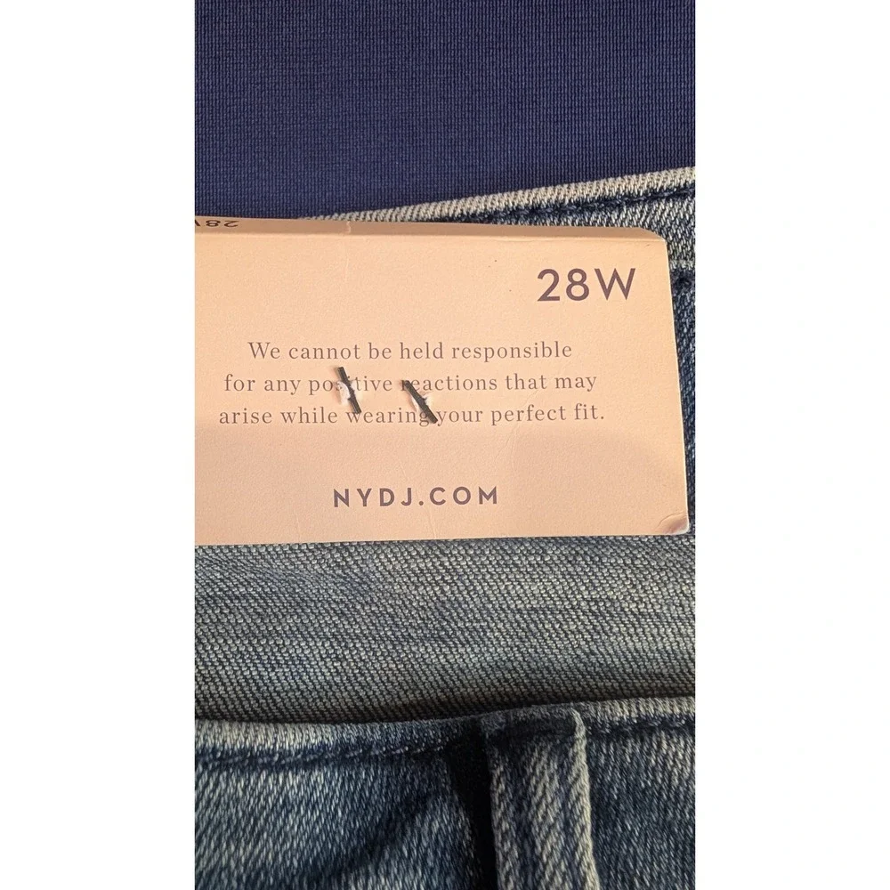 NYDJ Womens 28W Fiona Slim Flare Crop Ankle Jeans Light Wash Fray Hem NWT - Picture 12 of 15